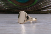 Load image into Gallery viewer, Gold Signet Ring, Suitable for Ladies and Gents