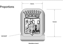 Load image into Gallery viewer, Ladies Family Coat Of Arms Rings Made From 18ct Yellow Gold