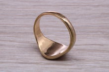 Load image into Gallery viewer, Ladies Family Coat Of Arms Rings Made From 18ct Yellow Gold