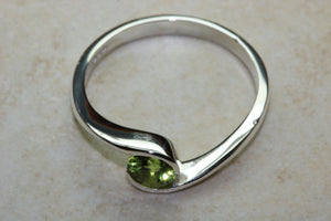 Natural Peridot Gemstone Ring.Sterling Silver Peridot.Perfect 16th,18th,21st birthday or Anniversary Gift.Promise Ring,Dress,Statement Ring.