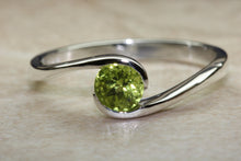 Load image into Gallery viewer, Natural Peridot Gemstone Ring.Sterling Silver Peridot.Perfect 16th,18th,21st birthday or Anniversary Gift.Promise Ring,Dress,Statement Ring.