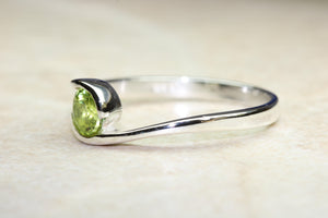 Natural Peridot Gemstone Ring.Sterling Silver Peridot.Perfect 16th,18th,21st birthday or Anniversary Gift.Promise Ring,Dress,Statement Ring.