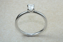 Load image into Gallery viewer, Princess cut Diamond Solitaire