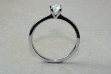 Load image into Gallery viewer, Princess cut Diamond Solitaire