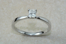 Load image into Gallery viewer, Princess cut Diamond Solitaire