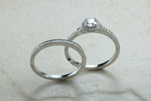 Load image into Gallery viewer, Halo set Diamond Bridal rings