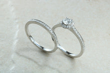 Load image into Gallery viewer, Halo set Diamond Bridal rings