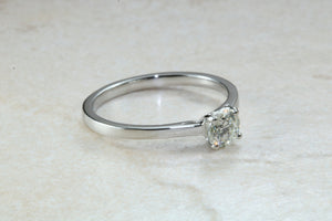 Natural round brilliant cut diamond platinum solitaire, 0.47 carat top grade diamond