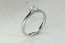 Load image into Gallery viewer, Natural round brilliant cut diamond platinum solitaire, 0.47 carat top grade diamond