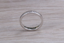 Load image into Gallery viewer, Round cut Diamonds Channel set Band