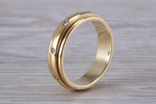 Load image into Gallery viewer, Diamond set Spinning Band in 18ct Yellow Gold