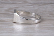 Load image into Gallery viewer, Unisex Signet Ring in Sterling Silver