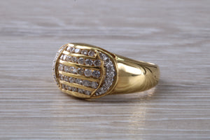 Beautiful 5 row Diamond set 18ct Yellow Gold Ring