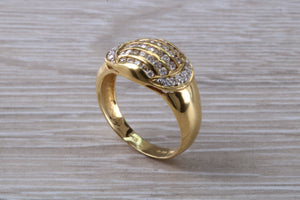 Beautiful 5 row Diamond set 18ct Yellow Gold Ring