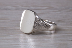 Family Crest Engraved Large Chunky Patterned Signet Ring