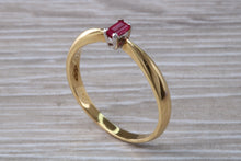 Load image into Gallery viewer, Petite and Simple Ruby set 18ct Gold Solitaire