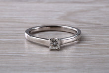 Load image into Gallery viewer, Simple and Minimalistic Princess cut Diamond set 18ct White Gold Solitaire