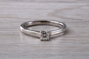 Simple and Minimalistic Princess cut Diamond set 18ct White Gold Solitaire