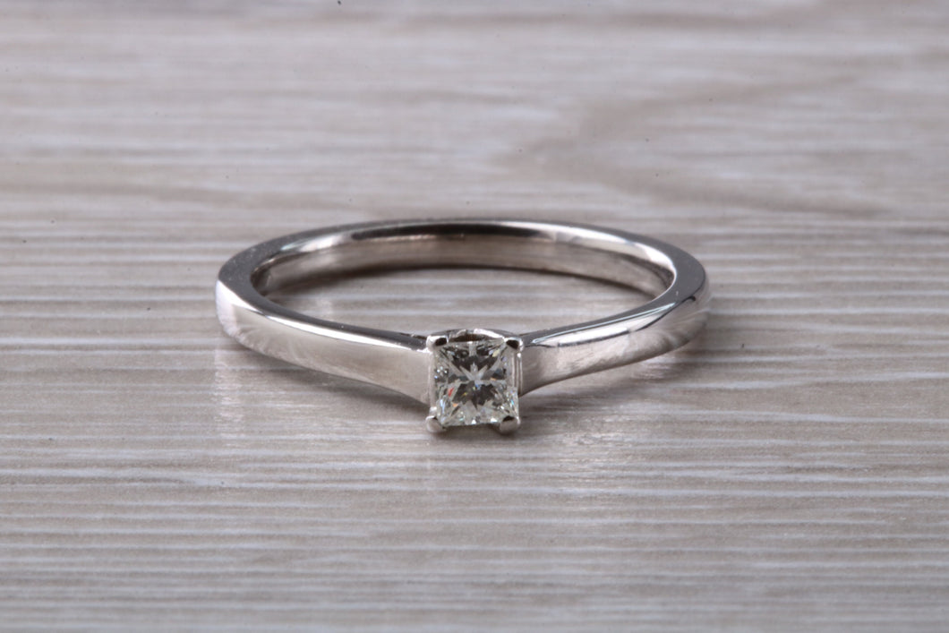 Simple and Minimalistic Princess cut Diamond set 18ct White Gold Solitaire