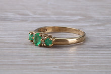 Load image into Gallery viewer, Emerald and Diamond set Yellow Gold Ring