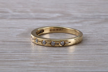 Load image into Gallery viewer, Round cut Diamond set 18ct Gold Band