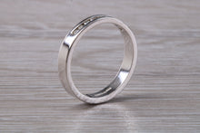 Load image into Gallery viewer, Traditional Round cut Diamond set White Gold Band