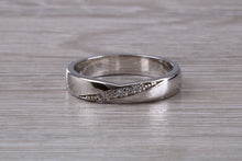 Load image into Gallery viewer, 4 mm wide Crossover Diamond set Band