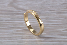 Load image into Gallery viewer, Crossover Diamond set 18ct Yellow Gold Band