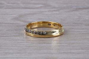 Edge set Diamond 18ct Yellow Gold Wedding Band