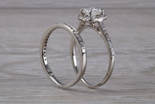 Load image into Gallery viewer, One carat Diamond set Platinum Bridal Rings