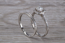 Load image into Gallery viewer, One carat Diamond set Platinum Bridal Rings