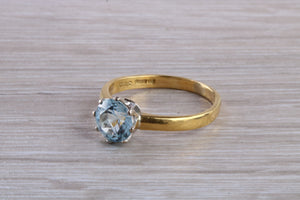 1.50 carat Aquamarine Solitaire set in Yellow Gold and Platinum