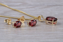 Load image into Gallery viewer, Oval cut Garnet set Yellow Gold Earrings and Matching Necklace