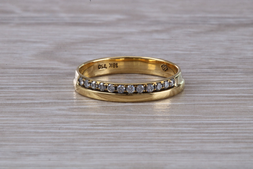 Edge set Diamond 18ct Yellow Gold Wedding Band