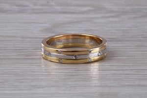 Beautiful Diamonds set 18ct Yellow Gold, 18ct Rose Gold and Platinum Band