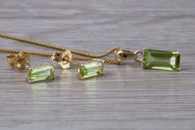 Load image into Gallery viewer, Baguette cut Peridot Earrings and Matching Necklace set in Yellow Gold