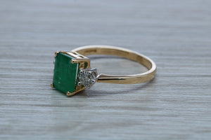 Emerald and Diamond Trilogy set Yellow Gold Ring