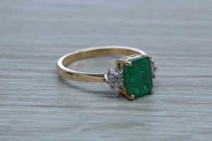 Emerald and Diamond Trilogy set Yellow Gold Ring