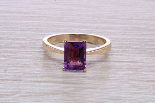 Natural Amethyst set Yellow Gold Ring