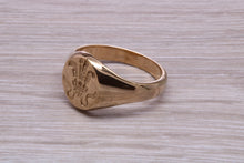 Load image into Gallery viewer, Chunky Prince of Wales Feathers Signet Ring