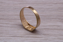 Load image into Gallery viewer, Small Signet ring,high polished finish. suitable for ladies and gents of all ages, available in your choice pf precious metals