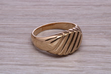 Load image into Gallery viewer, Large Patterned Yellow Gold Signet Ring