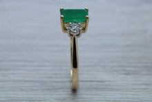 Load image into Gallery viewer, Emerald and Diamond Trilogy set Yellow Gold Ring