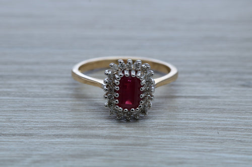 Stunning 1.25 carat Ruby and Diamond Cluster Ring,