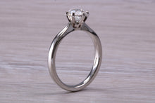 Load image into Gallery viewer, Elegant and Timeless One carat Diamond Solitaire