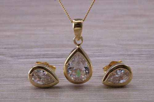 Tear Drop cut 9ct Yellow Gold C Z set Earrings and Matching Necklace