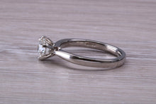 Load image into Gallery viewer, Elegant and Timeless One carat Diamond Solitaire