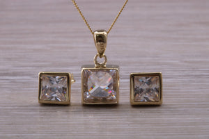 Square cut Yellow Gold Earrings and Matching Necklace