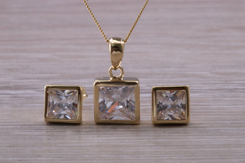 Square cut Yellow Gold Earrings and Matching Necklace