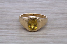 Load image into Gallery viewer, 3.50 carat Natural Yellow Sapphire 18ct Yellow Gold Ring